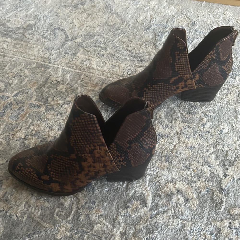 Python Booties - Picture 4 of 5